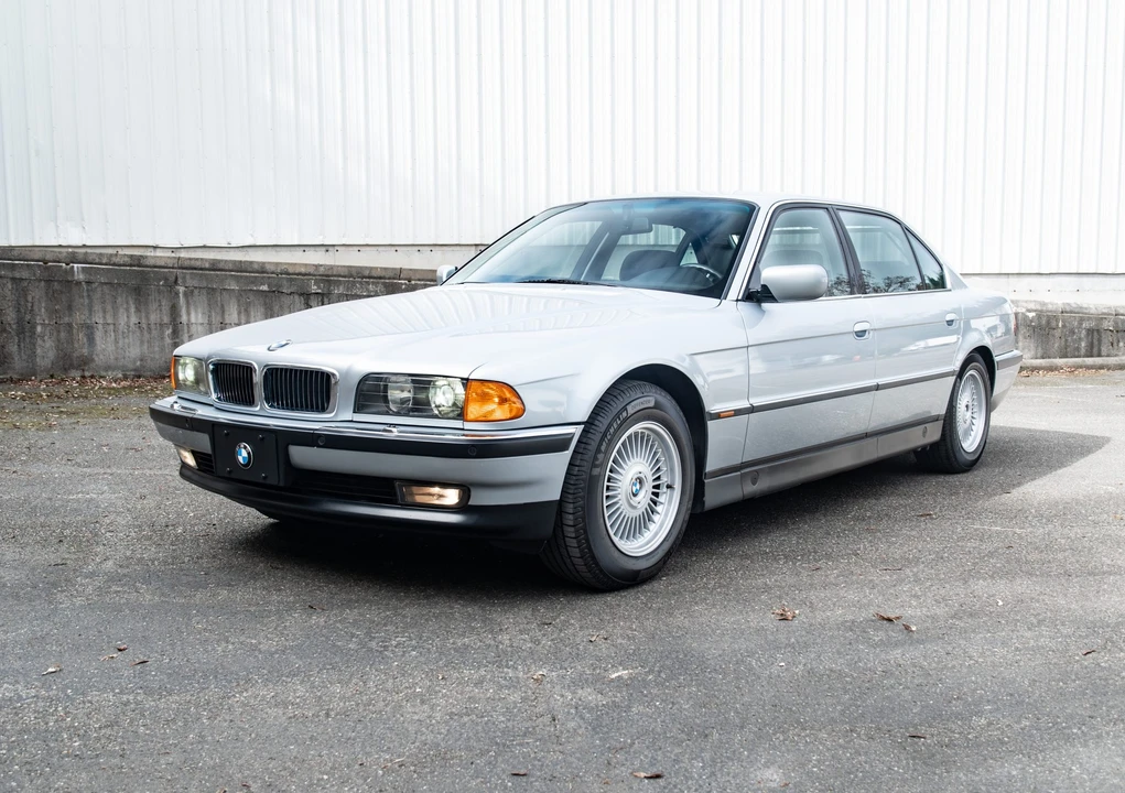 1998 BMW E38 750i & 750iL Sedan - Image 8 of 31