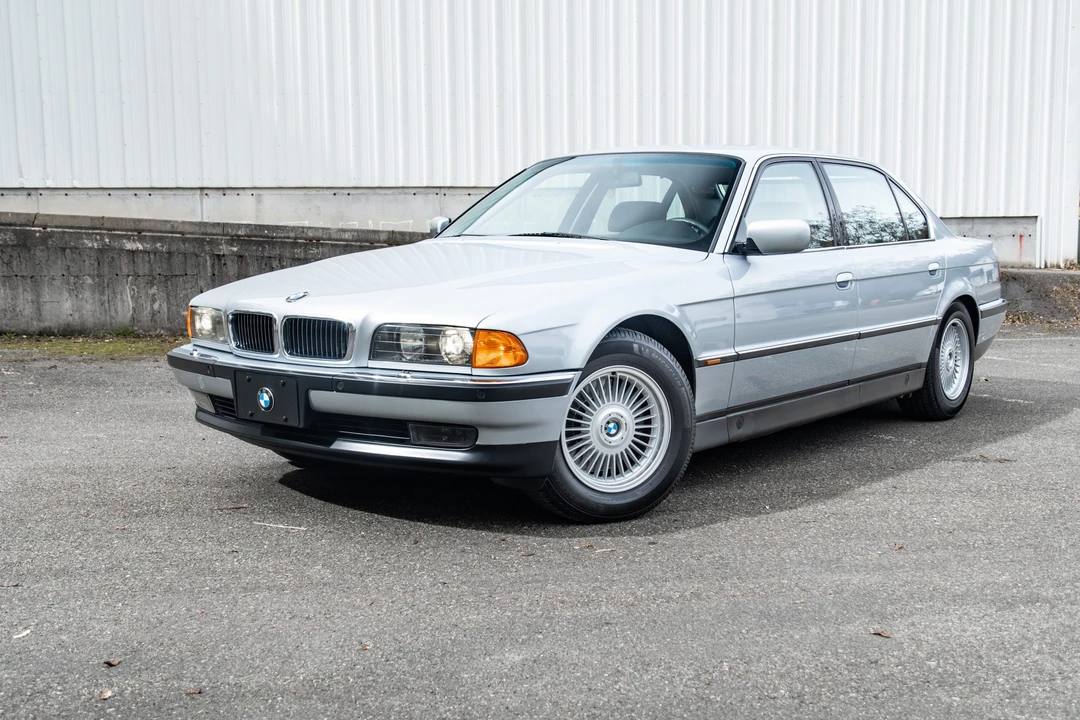 1998 BMW E38 750i & 750iL Sedan - Image 7 of 31