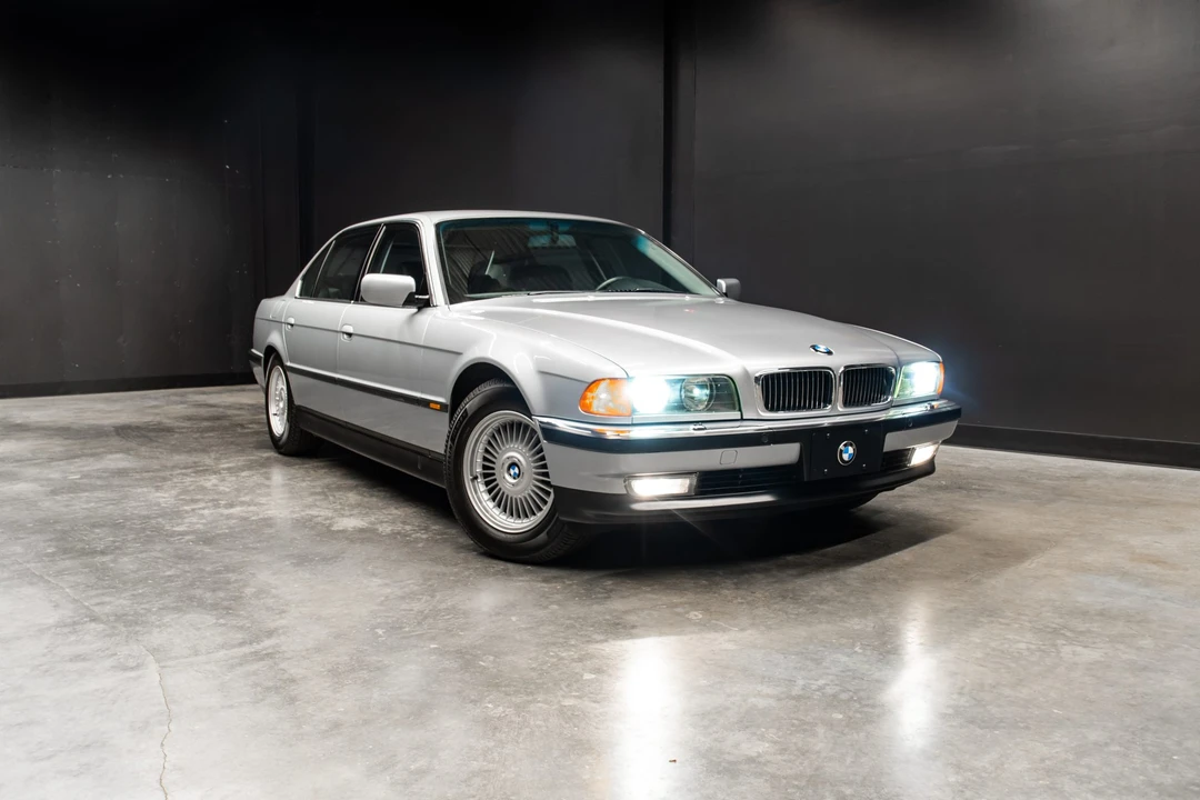 1998 BMW E38 750i & 750iL Sedan - Image 21 of 31