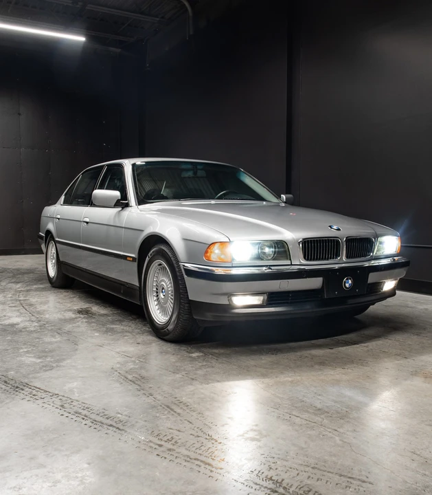 1998 BMW E38 750i & 750iL Sedan - Image 23 of 31