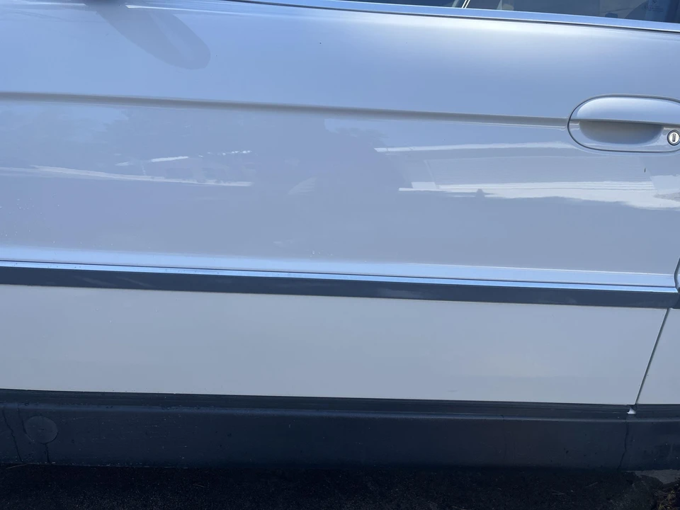 1998 BMW E38 750i & 750iL Sedan - Image 28 of 31