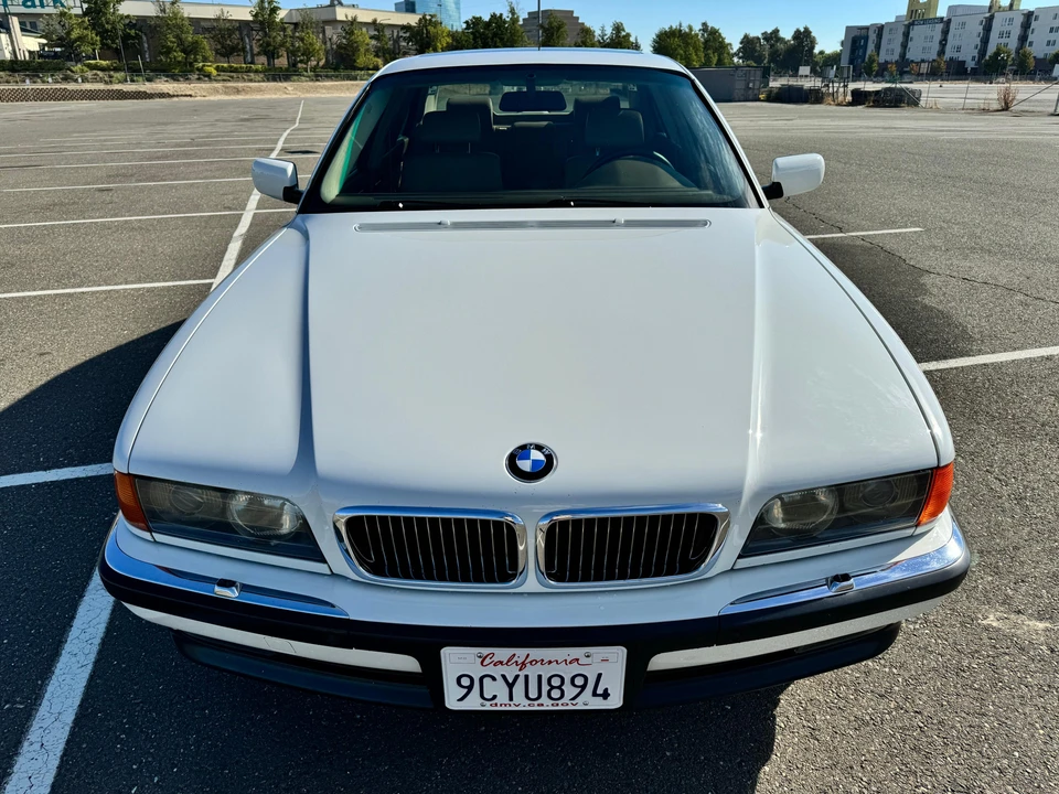 1998 BMW E38 750i & 750iL Sedan - Image 6 of 31