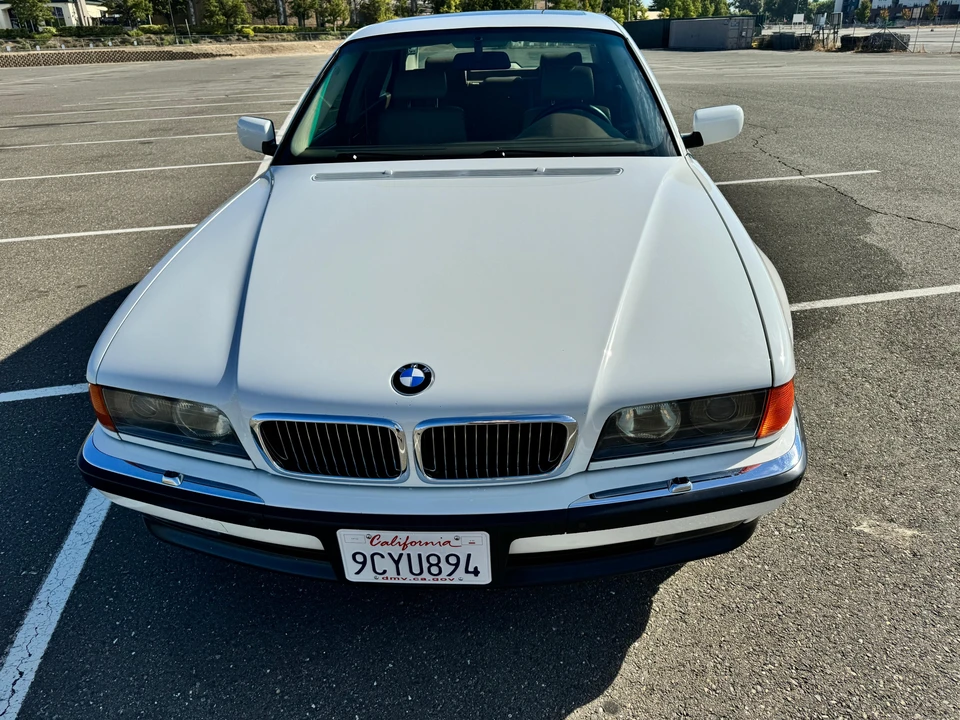 1998 BMW E38 750i & 750iL Sedan - Image 7 of 31