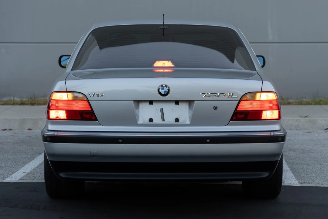 1998 BMW E38 750i & 750iL Sedan - Image 31 of 31