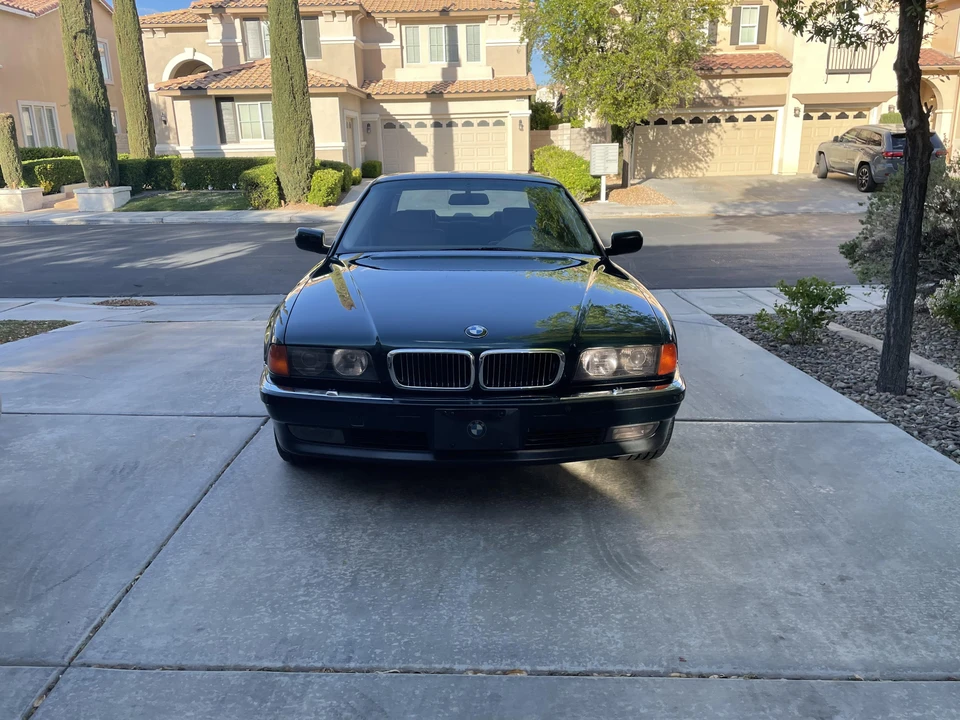 1998 BMW E38 750i & 750iL Sedan - Image 8 of 31