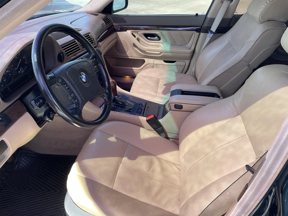 1998 BMW E38 750i & 750iL Sedan - Image 24 of 31