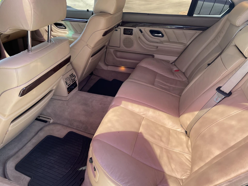 1998 BMW E38 750i & 750iL Sedan - Image 26 of 31
