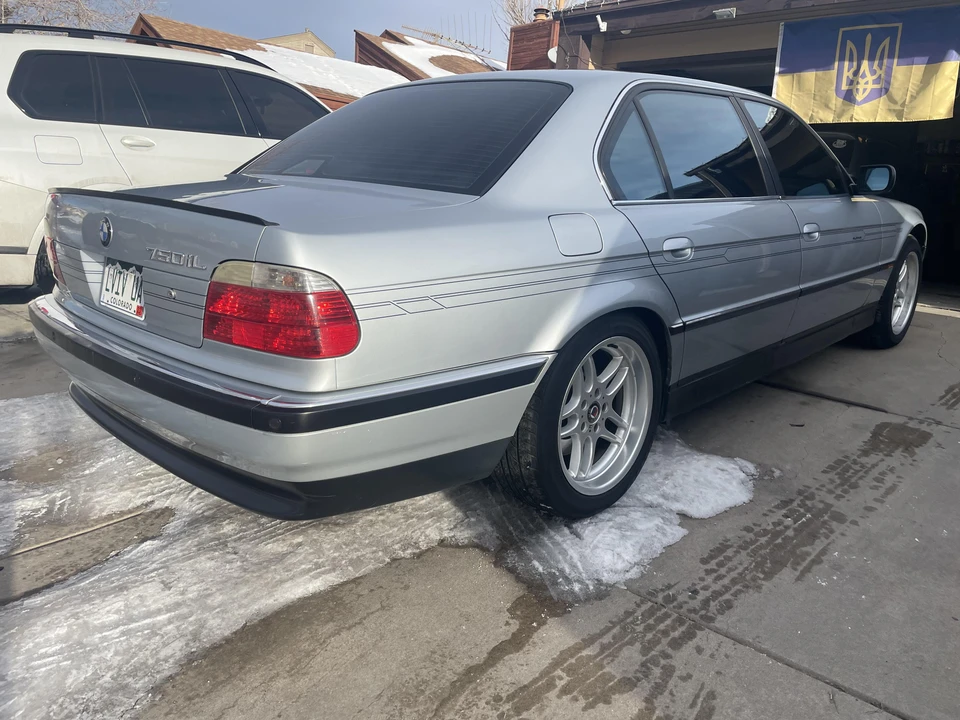1998 BMW E38 750i & 750iL Sedan - Image 16 of 31