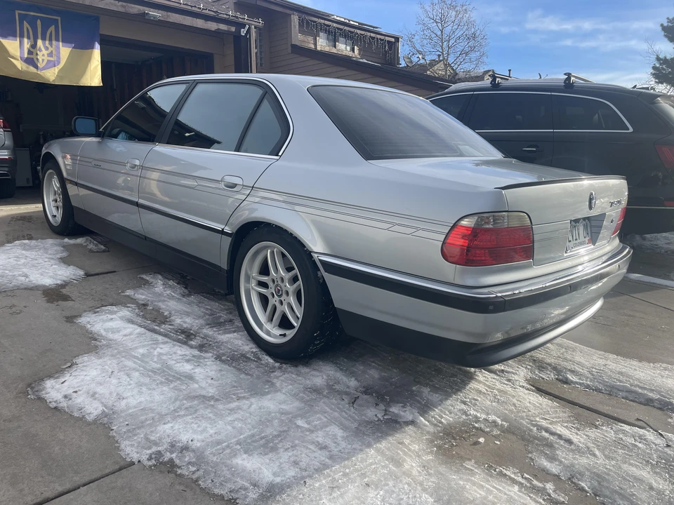 1998 BMW E38 750i & 750iL Sedan - Image 11 of 31