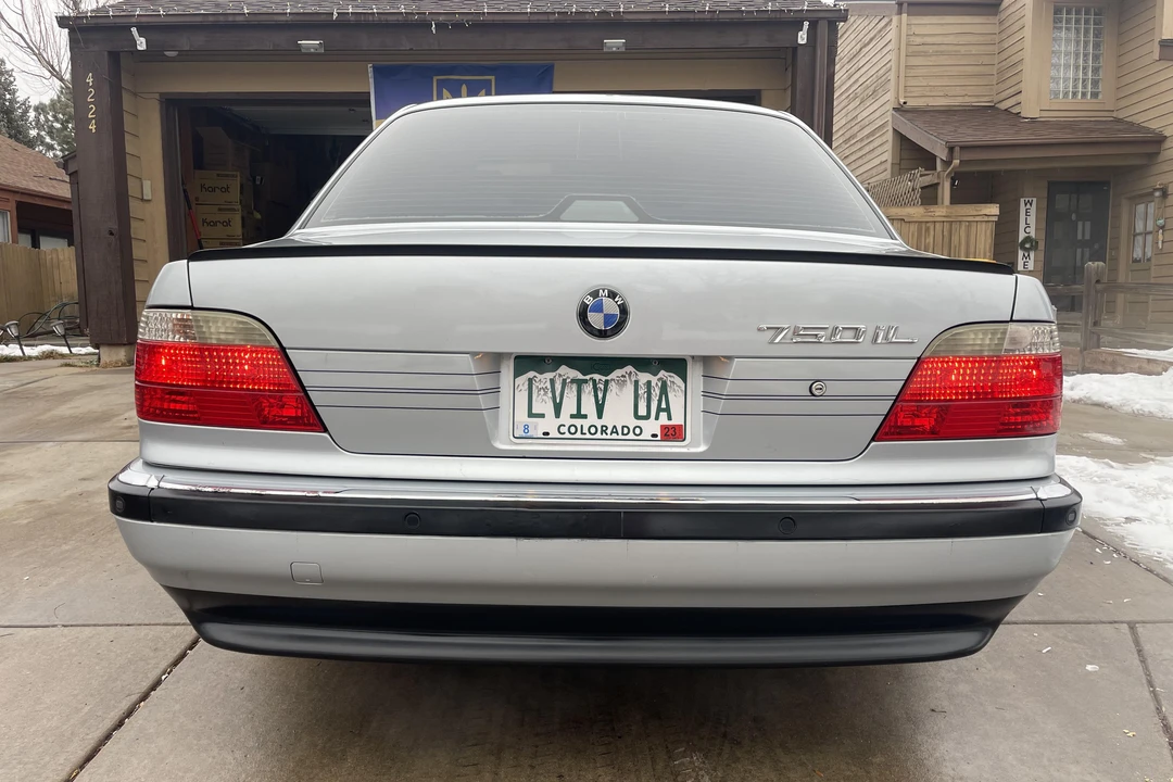 1998 BMW E38 750i & 750iL Sedan - Image 5 of 31