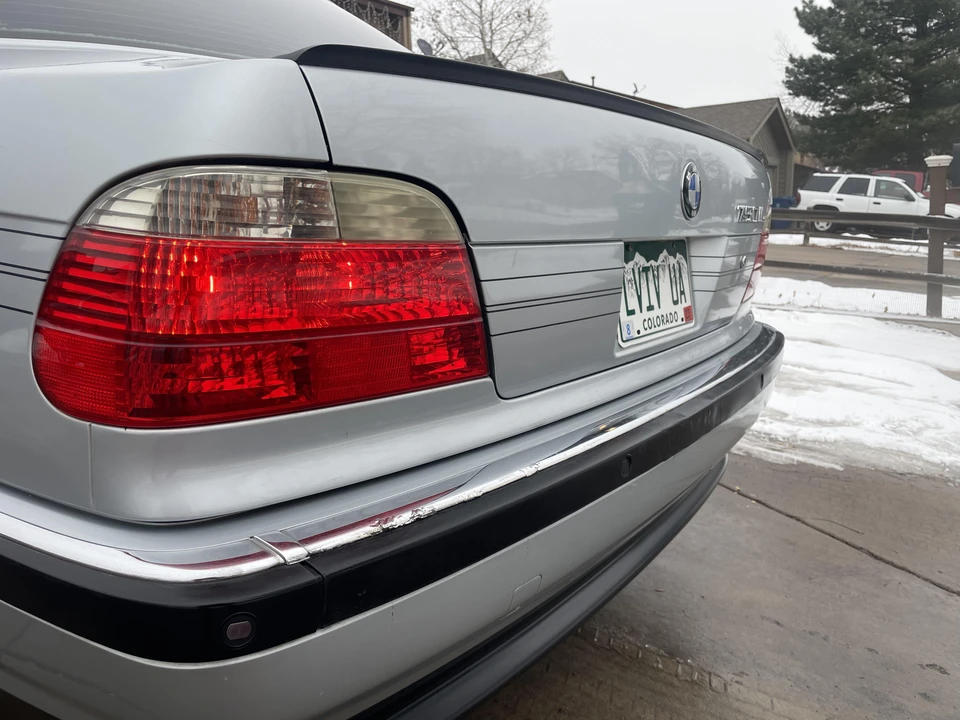 1998 BMW E38 750i & 750iL Sedan - Image 28 of 31