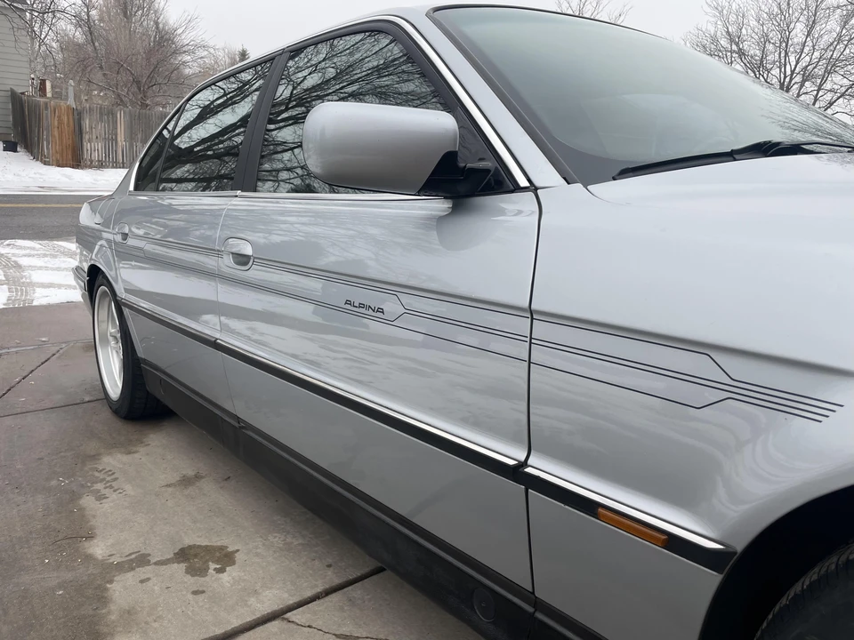 1998 BMW E38 750i & 750iL Sedan - Image 31 of 31