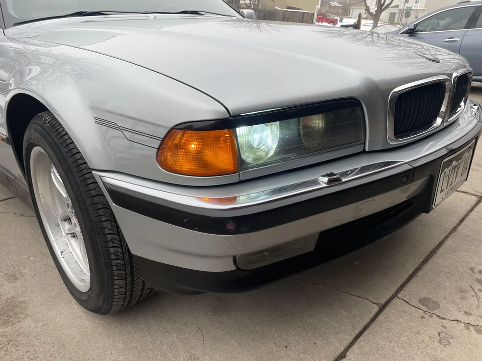 1998 BMW E38 750i & 750iL Sedan - Image 23 of 31