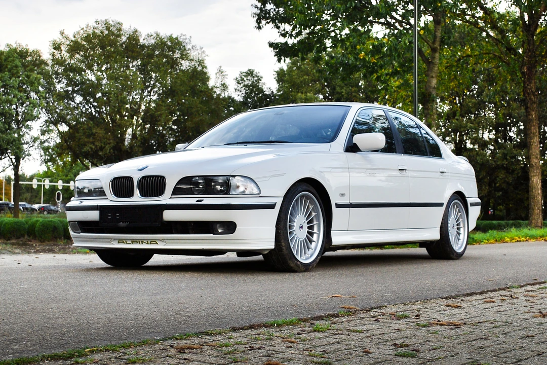 1998 BMW Alpina B10 - Image 2 of 31