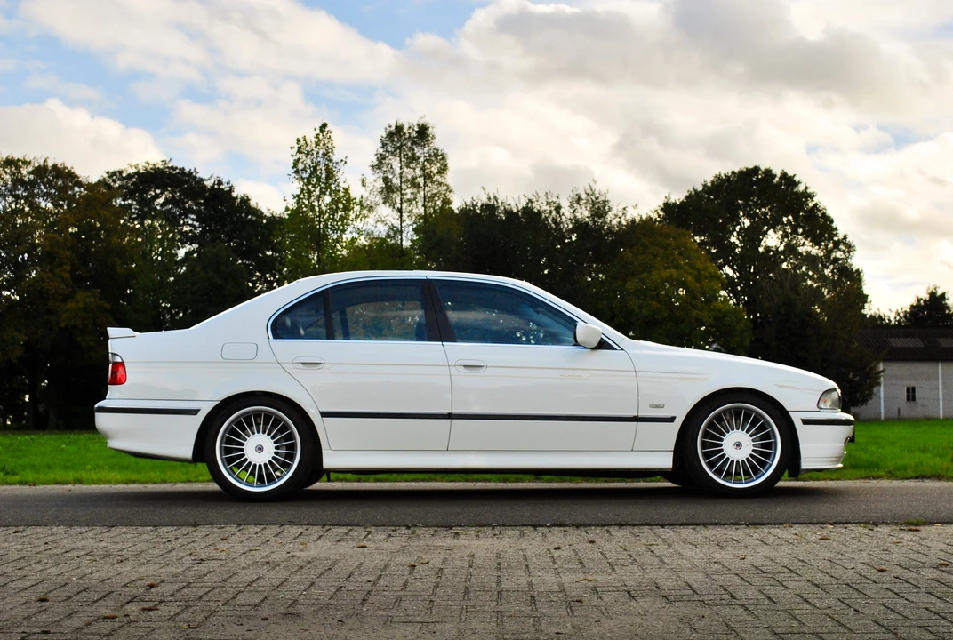 1998 BMW Alpina B10 - Image 10 of 31