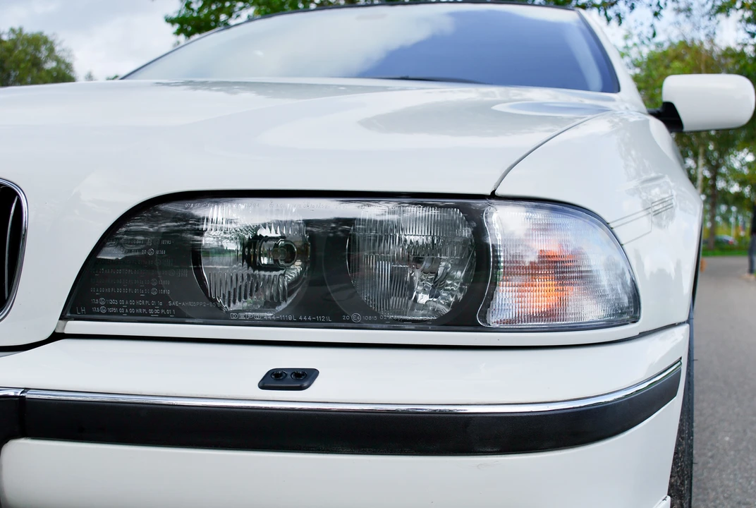 1998 BMW Alpina B10 - Image 26 of 31