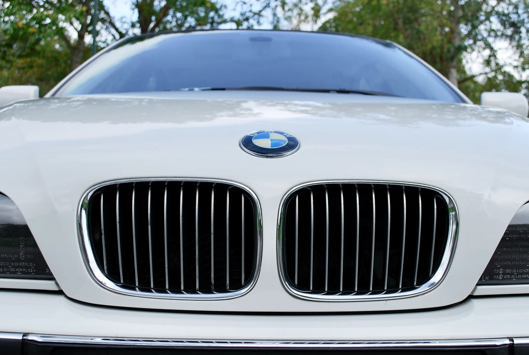 1998 BMW Alpina B10 - Image 25 of 31