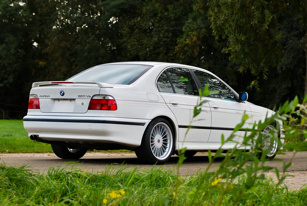 1998 BMW Alpina B10 - Image 9 of 31
