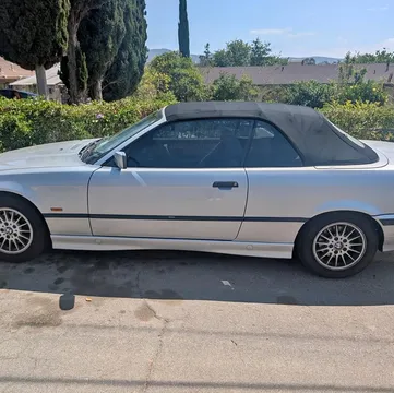 1998 BMW 3 Series 323i Convertible
