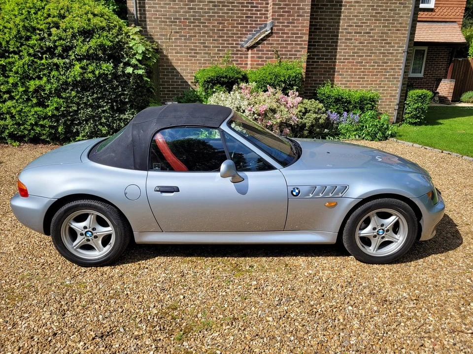 1998 BMW Z3 - Image 11 of 30