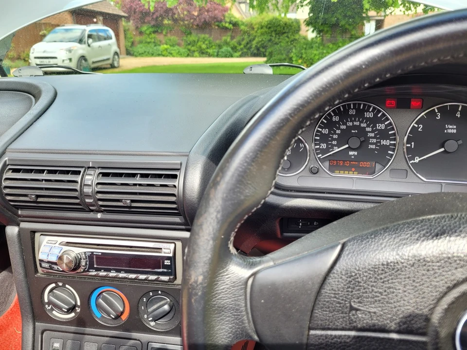1998 BMW Z3 - Image 25 of 30