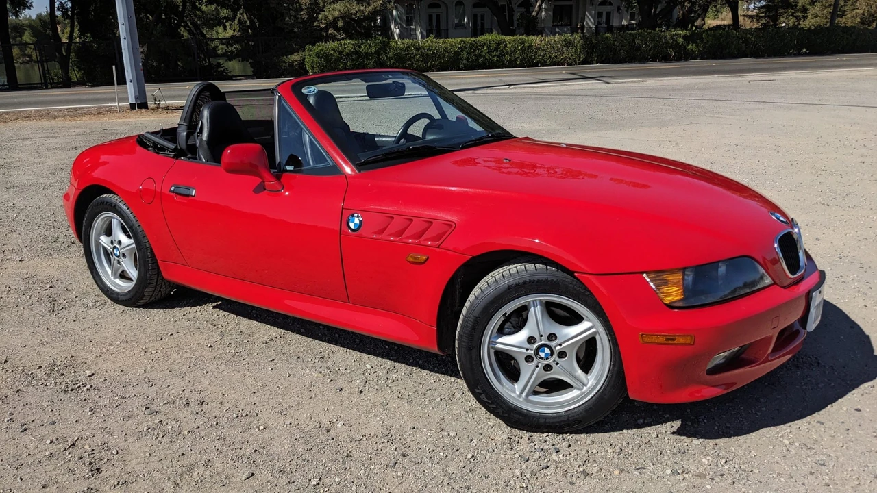 1998 BMW Z3 Roadster - Image 2 of 31
