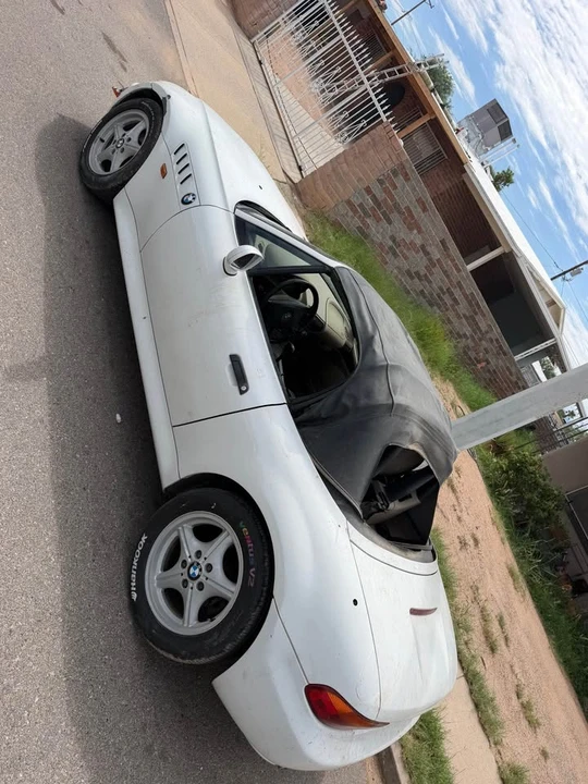 1998 BMW Z3 Roadster - Image 3 of 4