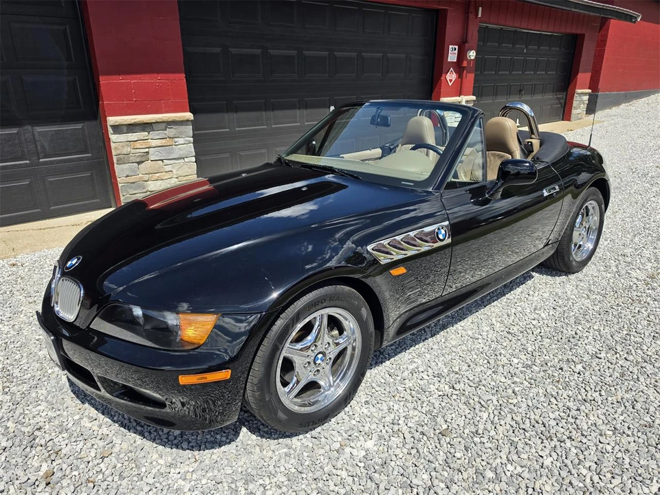 1998 BMW Z3 Roadster - Image 2 of 31