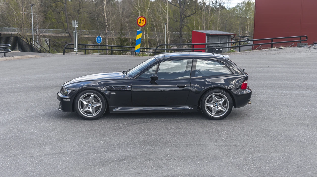 1998 BMW Z3 M Coupe - Image 13 of 31
