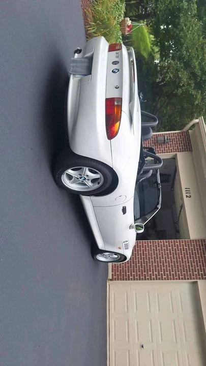 1998 BMW Z3 Roadster - Image 2 of 8