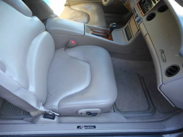 1998 Buick Riviera 8th Gen - Image 15 of 20