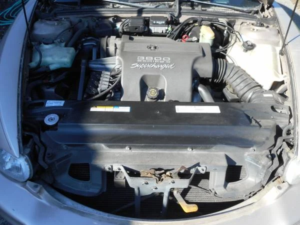 1998 Buick Riviera 8th Gen - Image 18 of 20