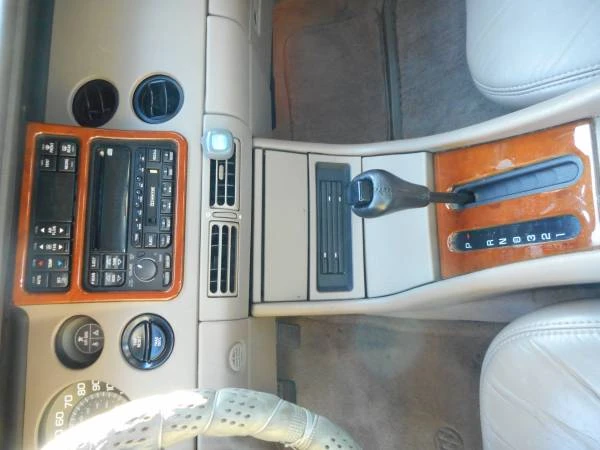1998 Buick Riviera 8th Gen - Image 7 of 20