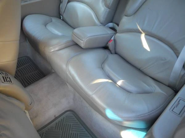 1998 Buick Riviera 8th Gen - Image 12 of 20