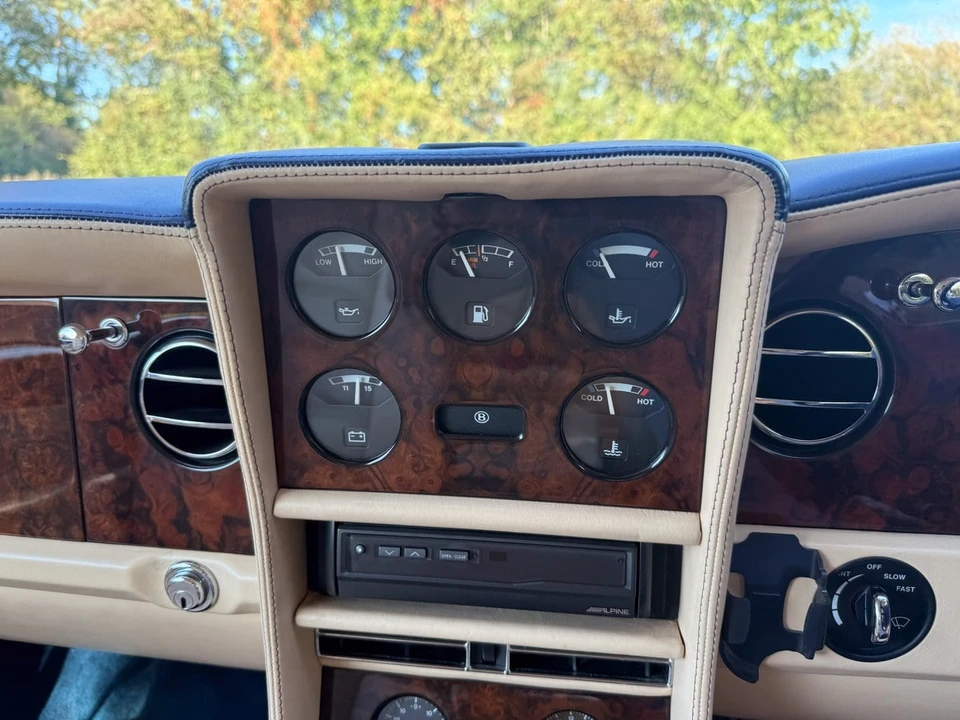 1998 Bentley Azure 1st Gen - Image 17 of 30