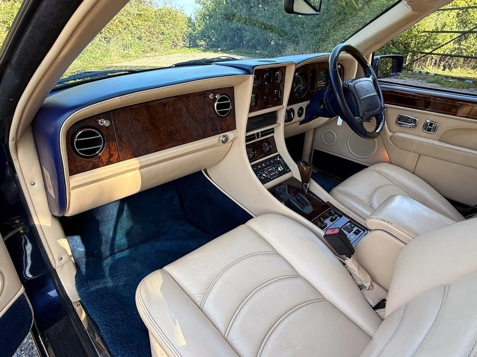 1998 Bentley Azure 1st Gen - Image 13 of 30