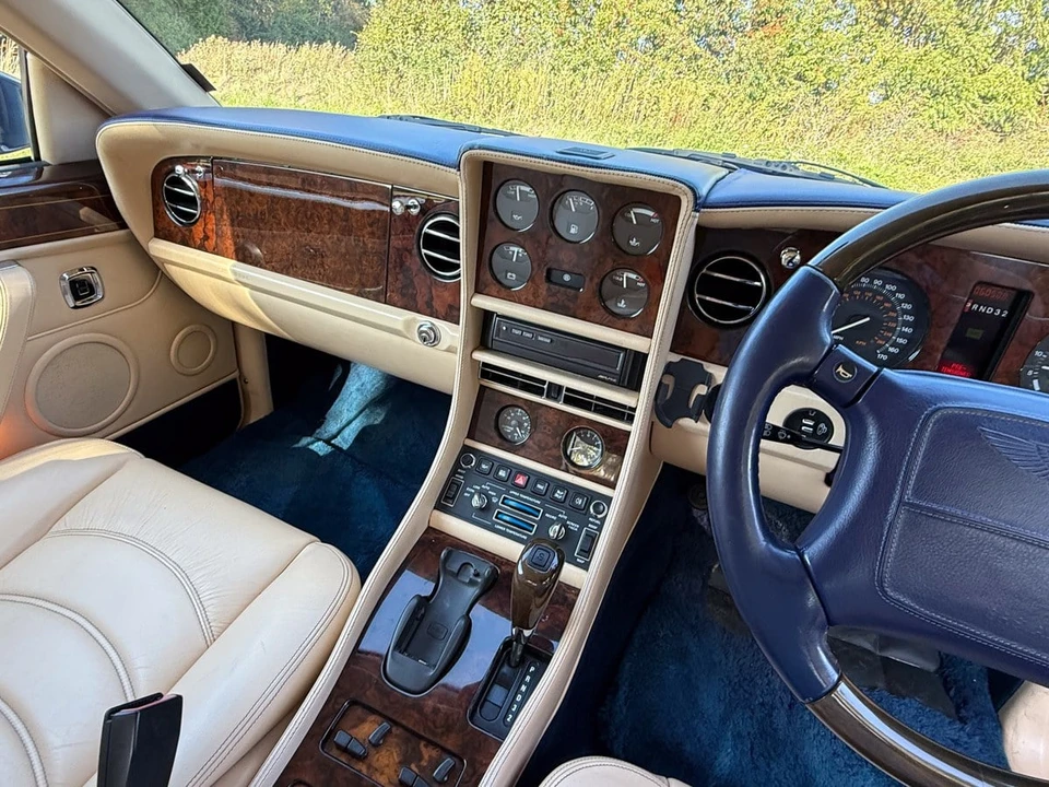 1998 Bentley Azure 1st Gen - Image 16 of 30