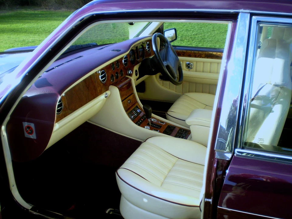 1998 Bentley Brooklands - Image 6 of 8
