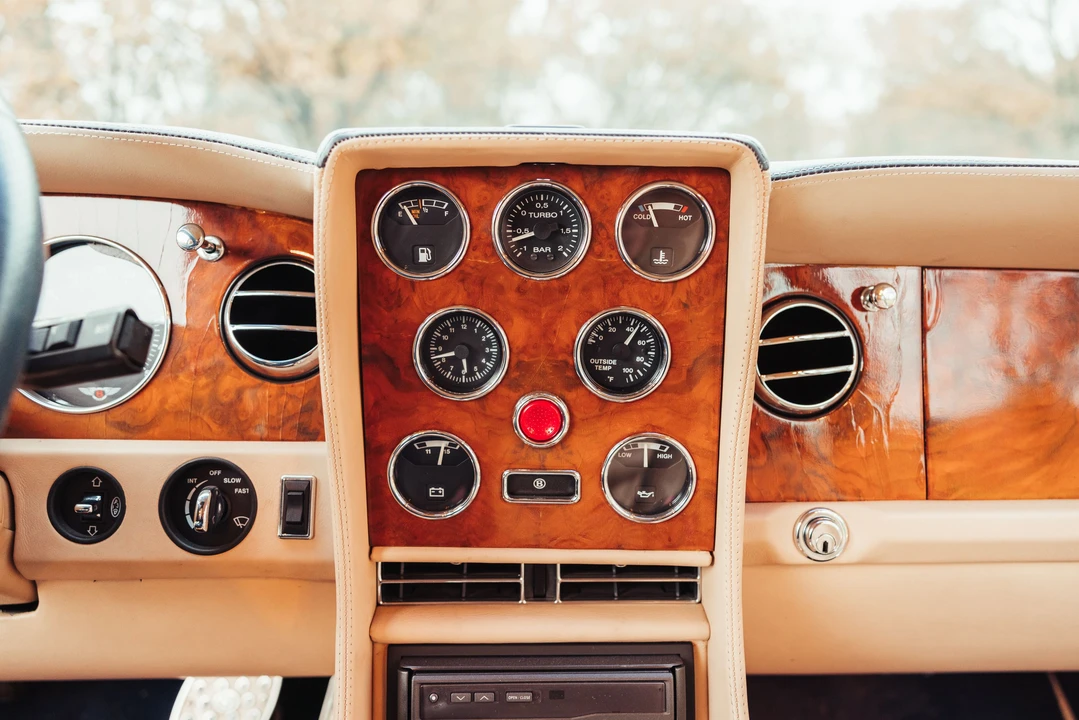 1998 Bentley - Image 21 of 31