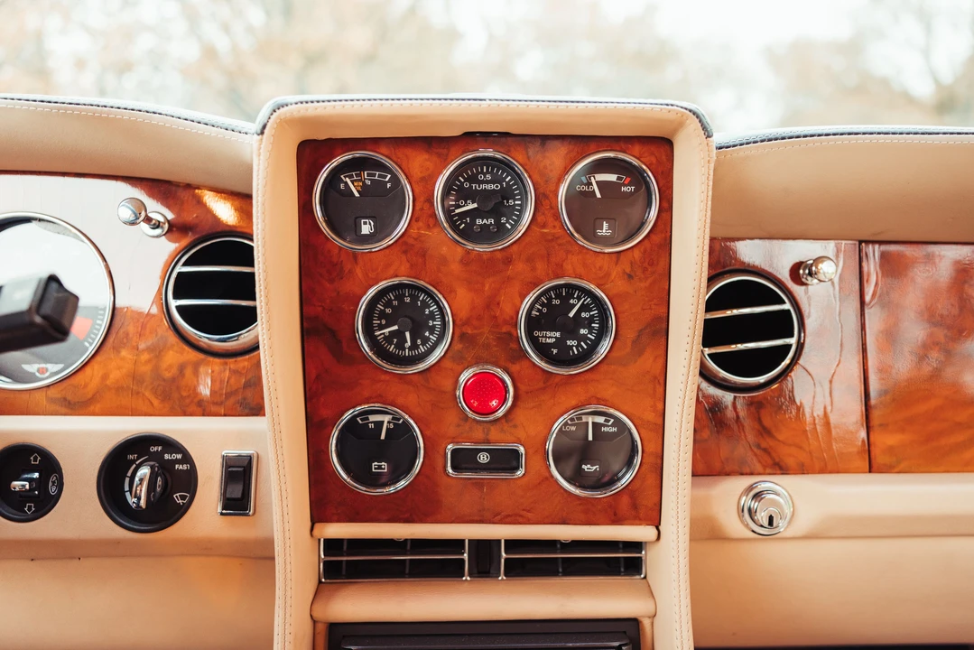 1998 Bentley - Image 25 of 31