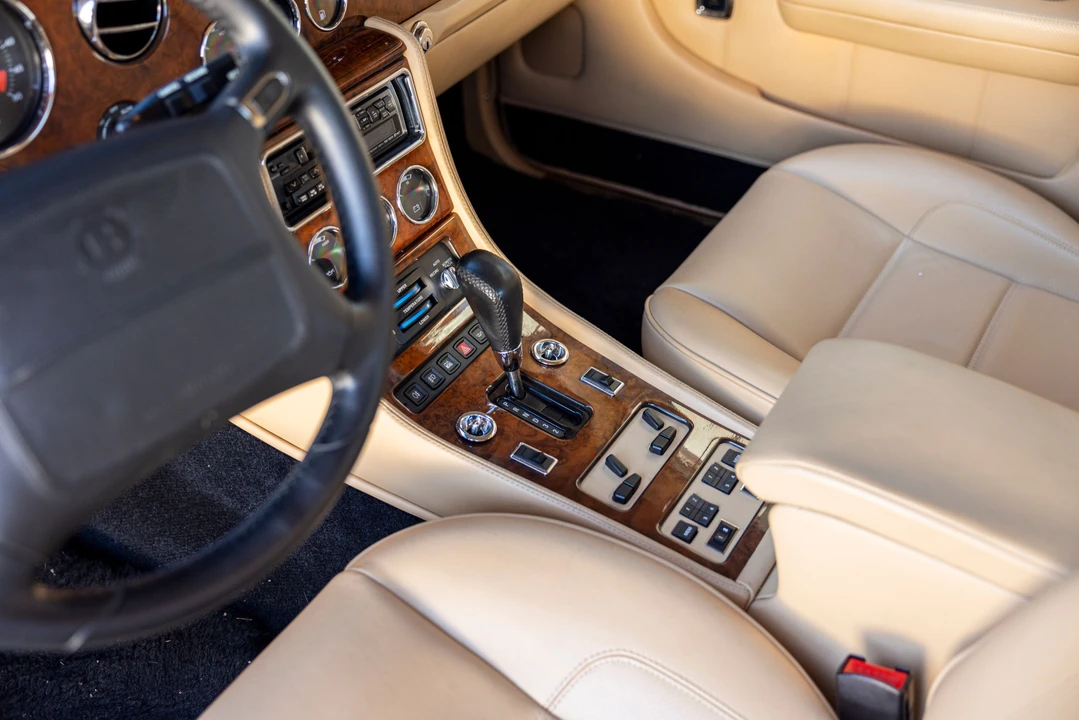 1998 Bentley Brooklands - Image 8 of 31
