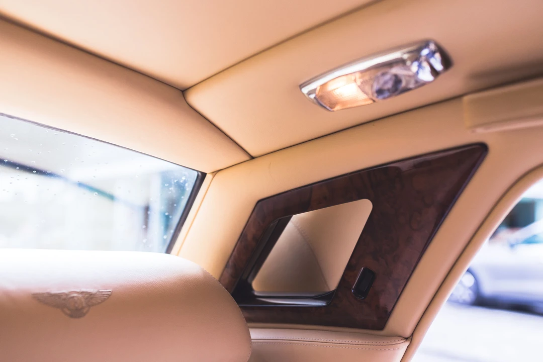 1998 Bentley Brooklands - Image 16 of 31