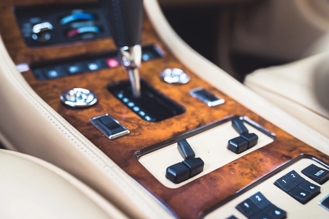 1998 Bentley Brooklands - Image 22 of 31