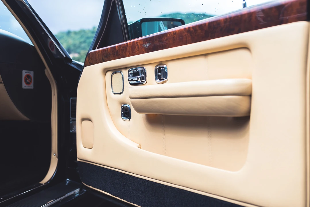 1998 Bentley Brooklands - Image 12 of 31
