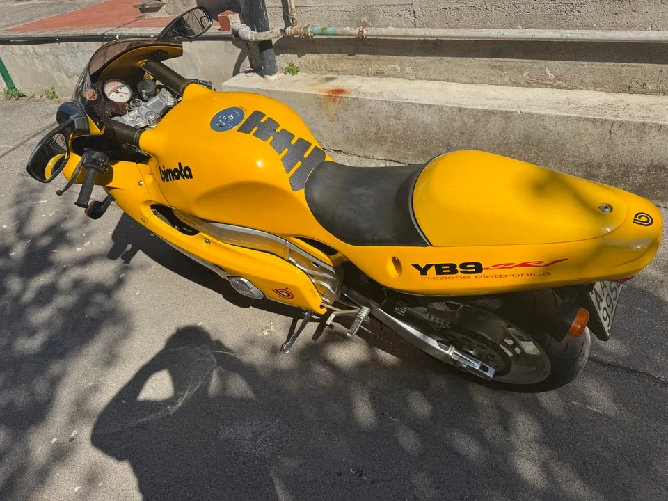 1998 Bimota - Image 14 of 31