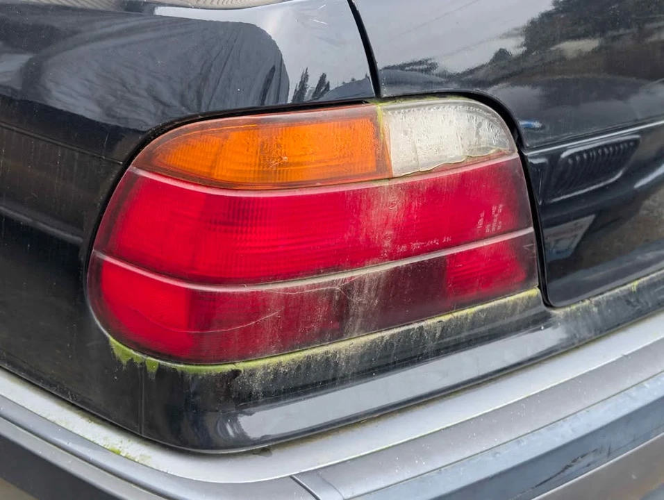 1998 BMW E38 7 Series - Image 9 of 10