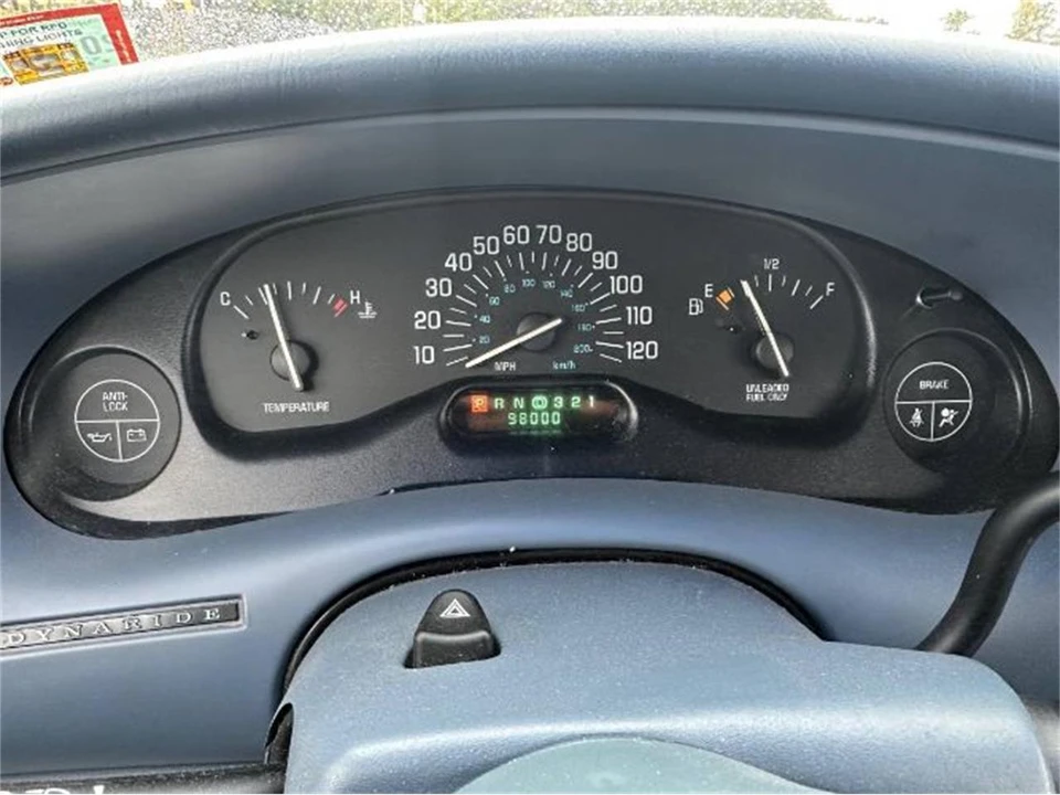 1998 Buick Century - Image 6 of 15