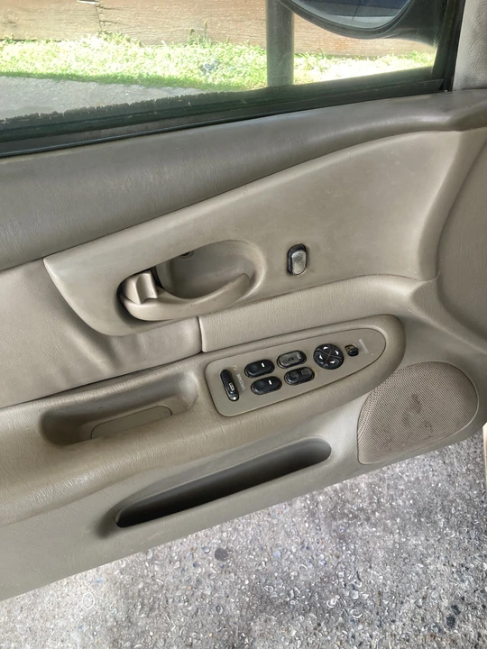 1998 Buick Century - Image 21 of 22