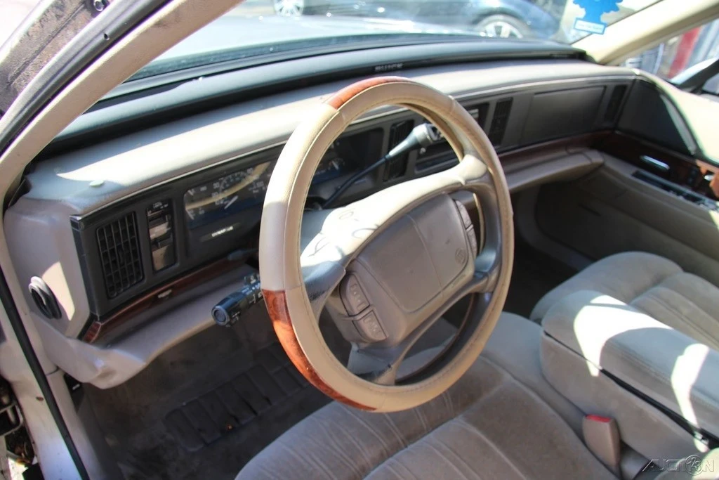 1998 Buick LeSabre - Image 13 of 21