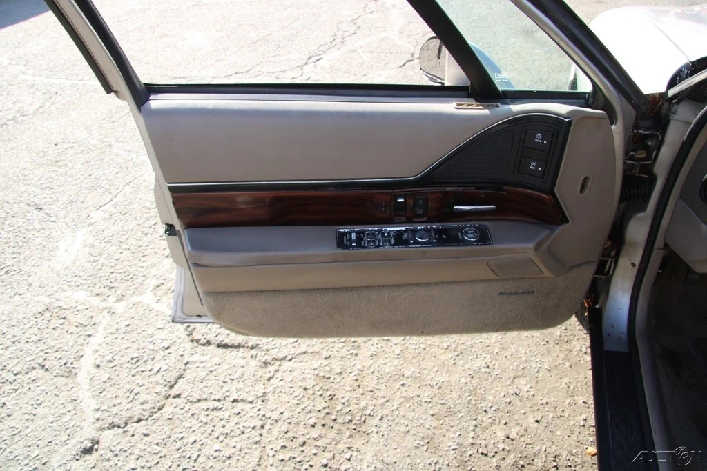 1998 Buick LeSabre - Image 11 of 21